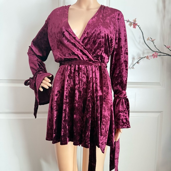 Hommage burgundy velvet romper - Picture 5 of 8